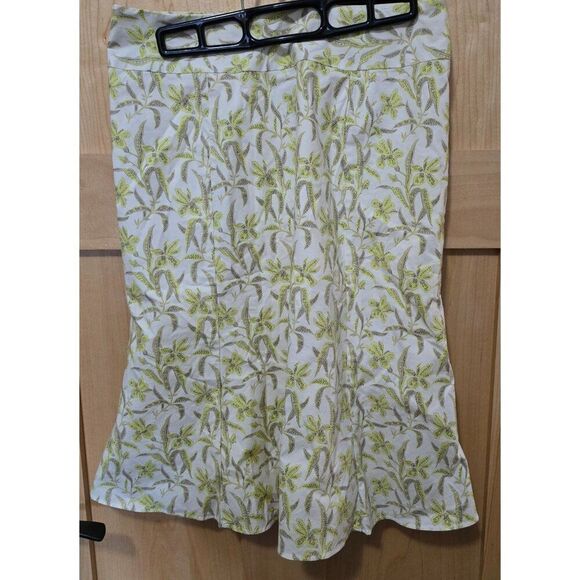 Gap Stretch Womens Floral A-Line Skirt White & Green Size 4 fairy core - Picture 3 of 8